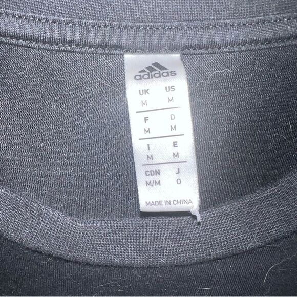 Adidas Women’s Rainbow 🌈 Colorful Logo Athletic T-Shirt Size Medium in Black - Picture 3 of 3